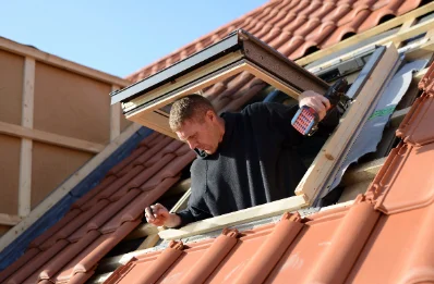 Pose de fenêtres de toit Velux à Zommange